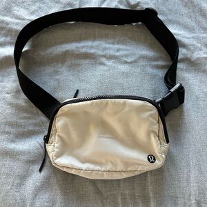 lululemon athletica White/Black Belt Bag